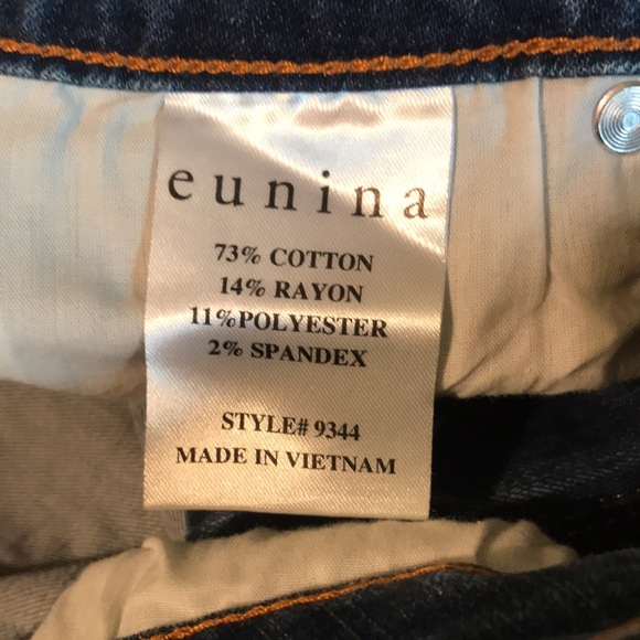 NWT Eunina Clara high rise skinny crop jeans with frayed hem. Venom. Size 1. - Picture 7 of 7